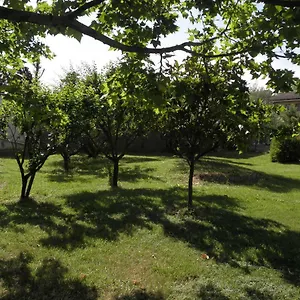 provence-roulottes.aixenprovencehotels.org/